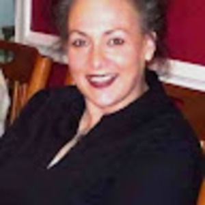 Meet your Posher, Cynthia